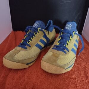 Adidas Men's Blue and Gold Sneakers